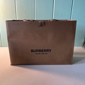 Burberry shopping bag